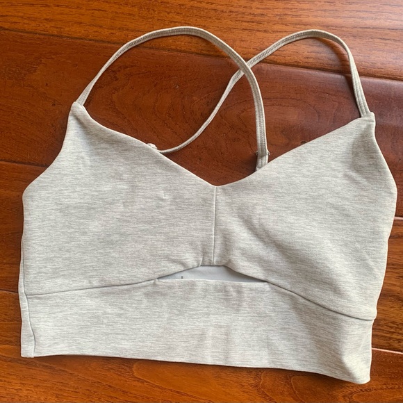 ALO YOGA | Alosoft Highlight Bra Size M Tank Athletic Color Heather Grey - Picture 2 of 12